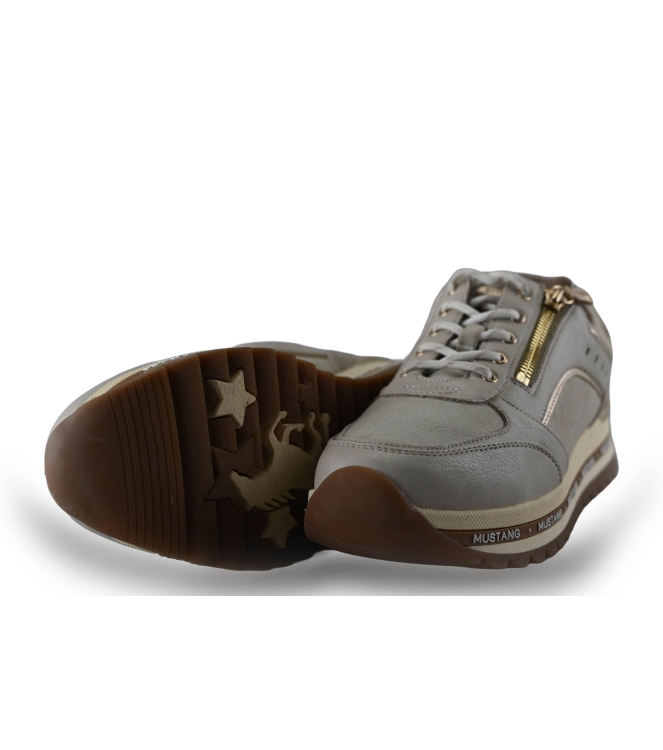 Mustang Sneakers