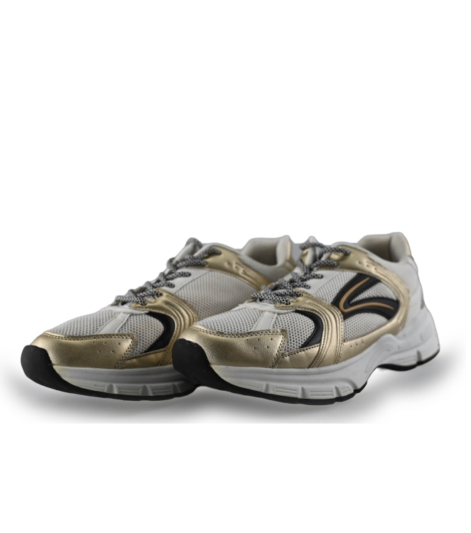 DSTRCT Sneakers