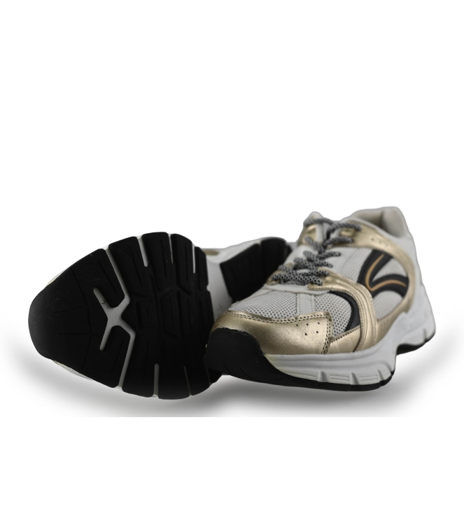 DSTRCT Sneakers