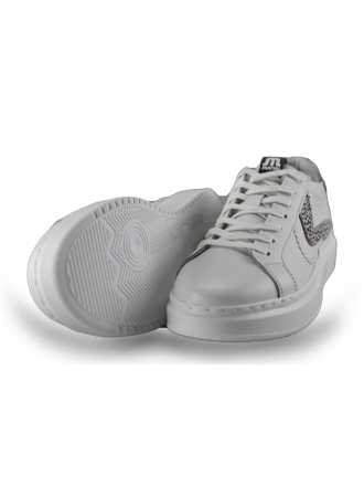 Maruti Sneakers