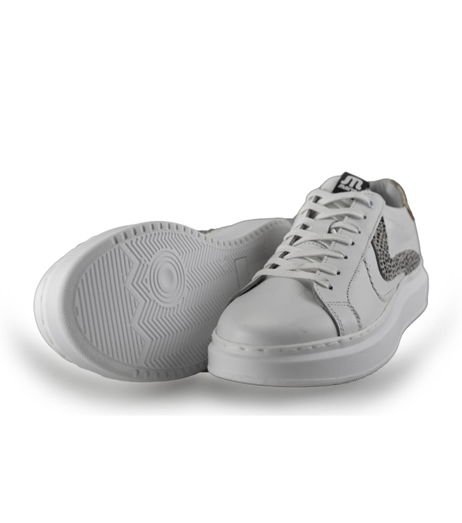 Maruti Sneakers