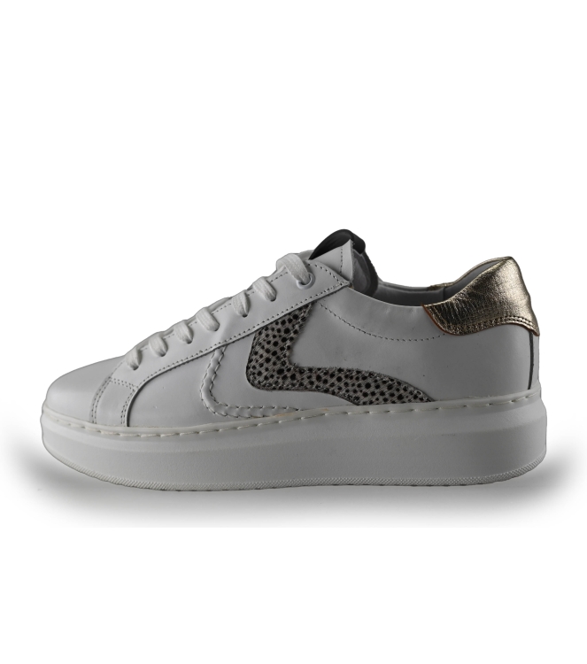 Maruti Sneakers