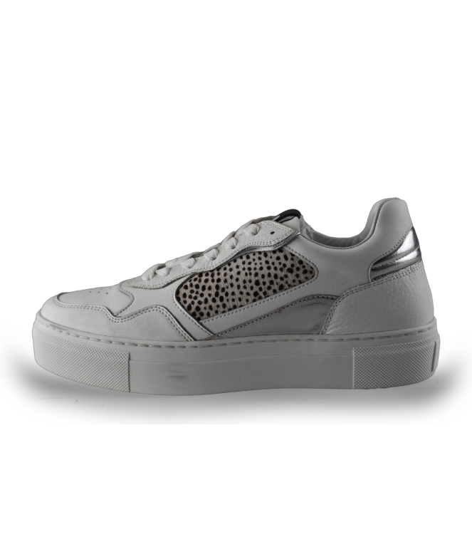 Maruti Sneakers