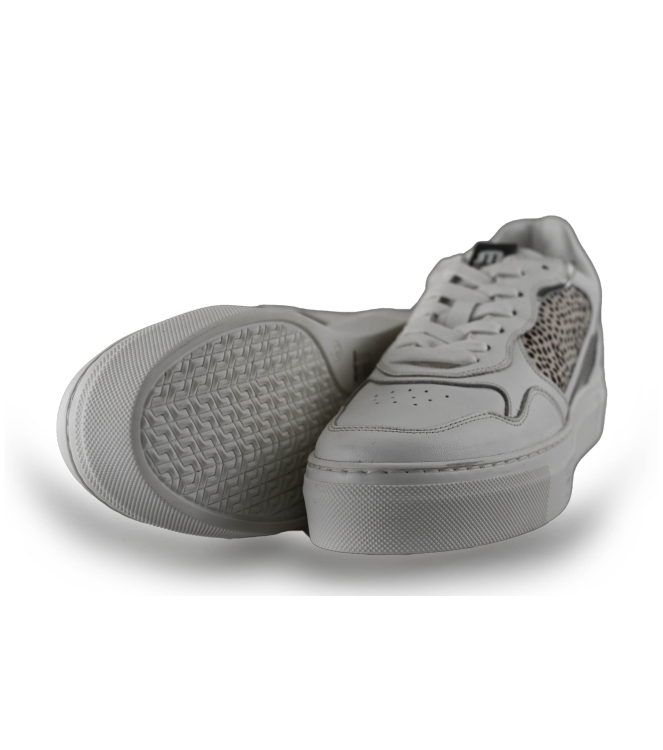Maruti Sneakers