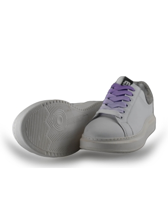 Maruti Sneakers