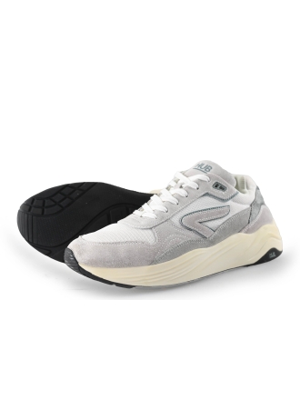 Hub Sneakers