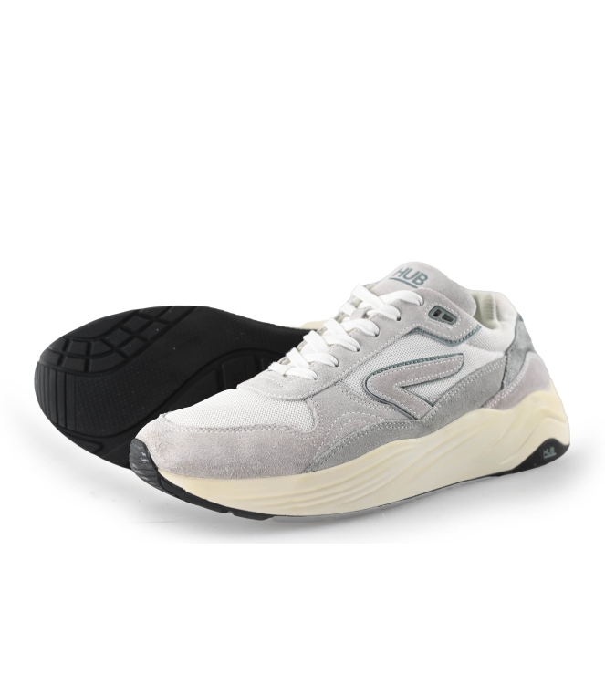 Hub Sneakers