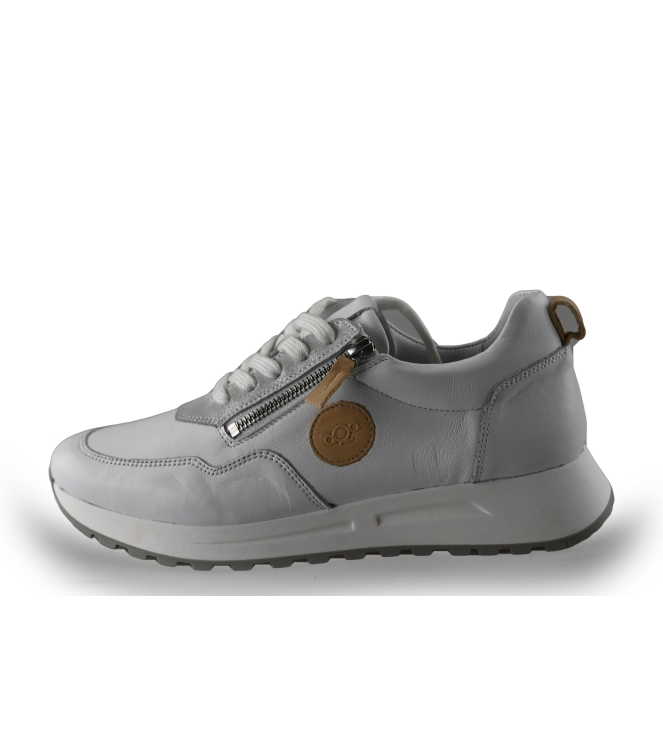 AQA Sneakers