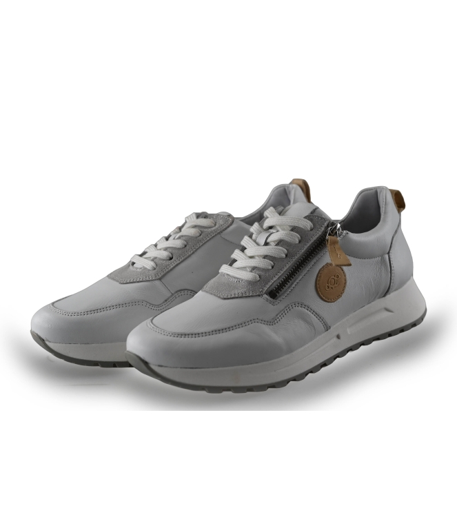 AQA Sneakers