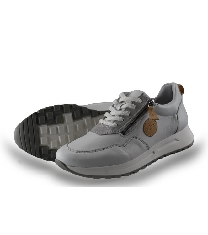 AQA Sneakers