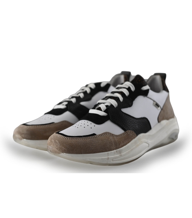 Maruti Sneakers