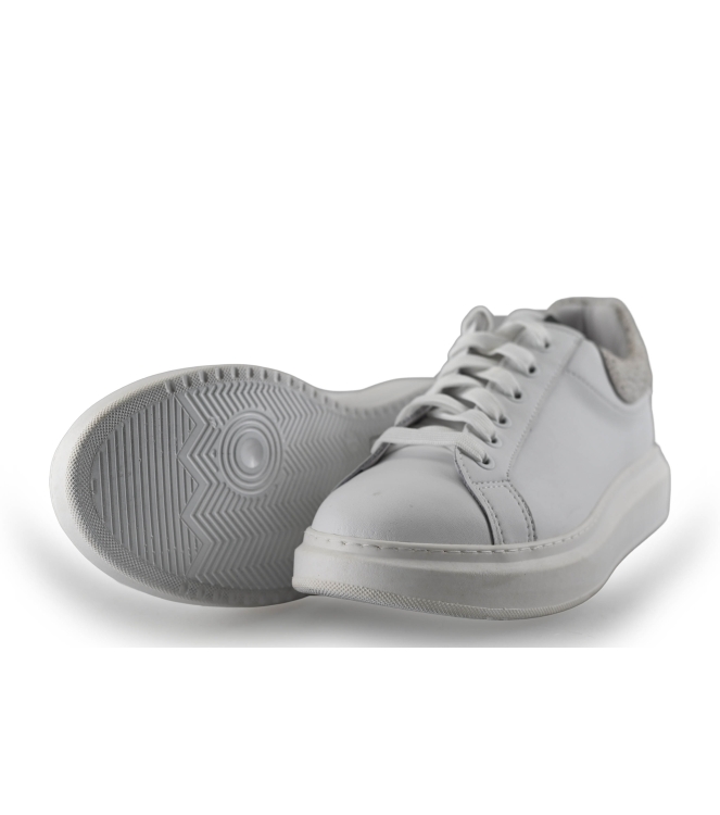 Maruti Sneakers