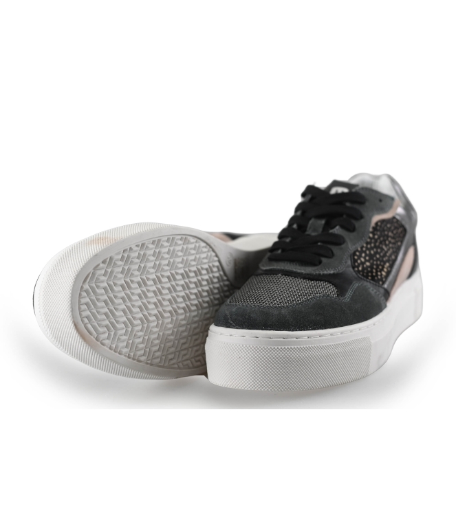 Maruti Sneakers