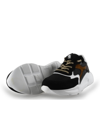 Maruti Sneakers