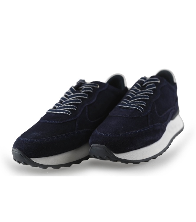 Vertice Sneakers
