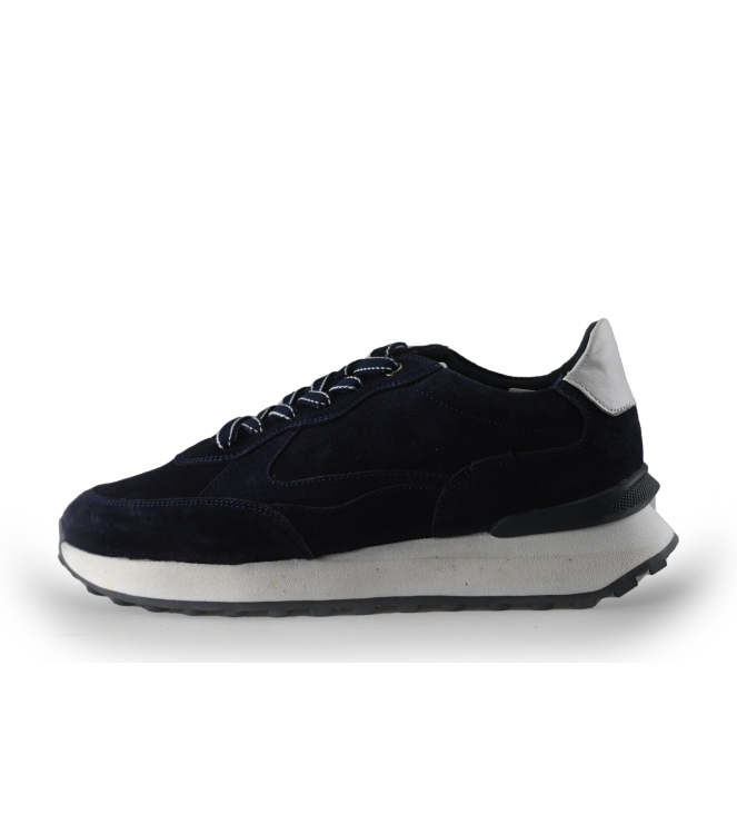 Vertice Sneakers