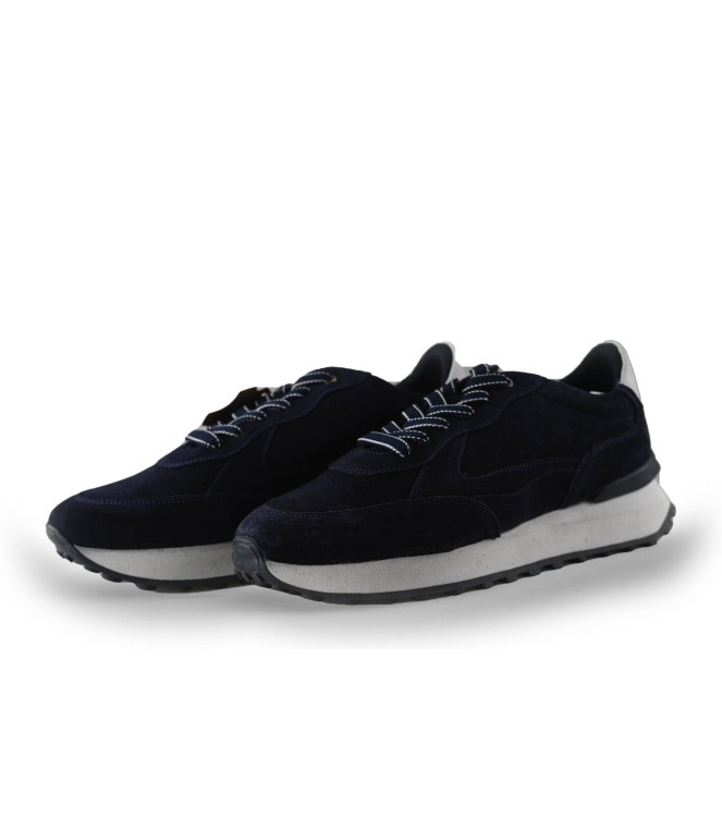 Vertice Sneakers
