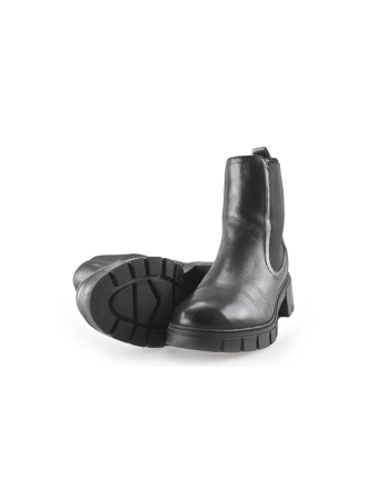 Nelson Chelsea boots