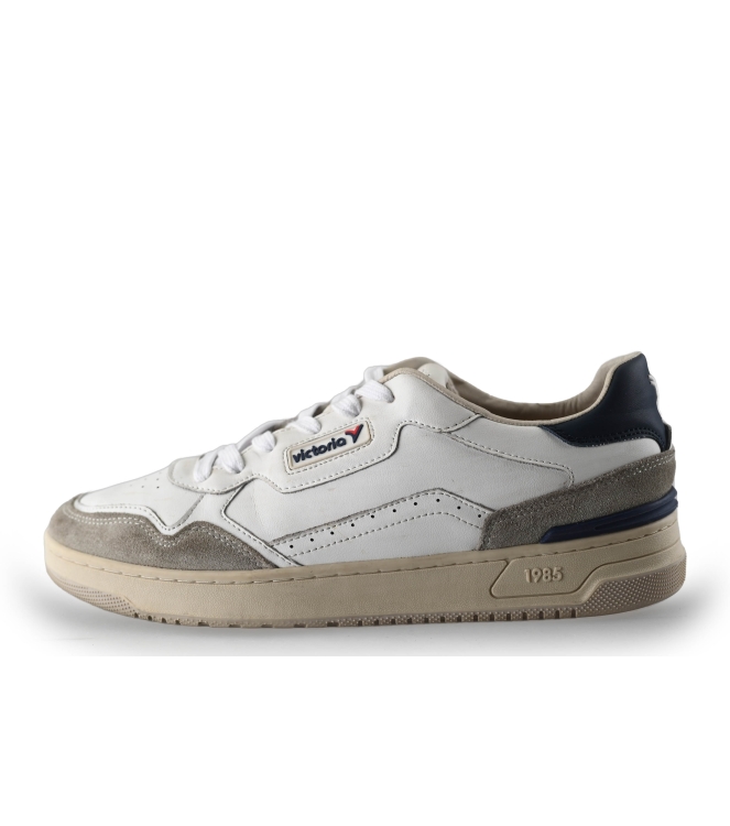 Victoria Sneakers