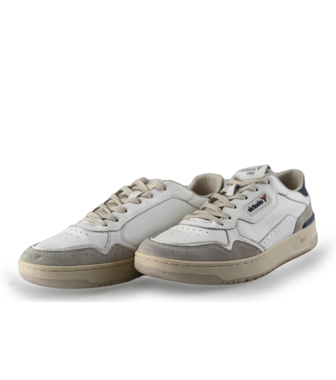 Victoria Sneakers