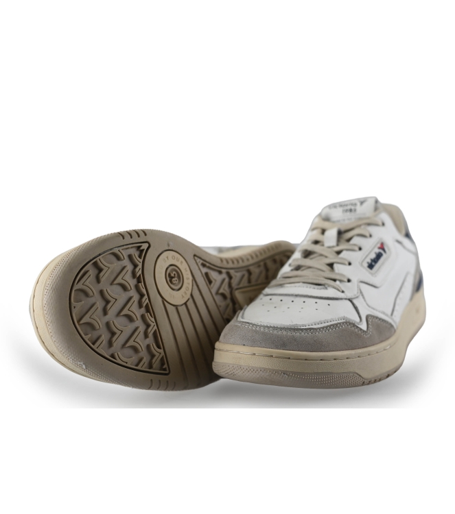 Victoria Sneakers
