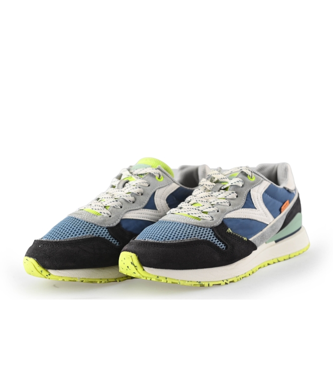 Victoria Sneakers