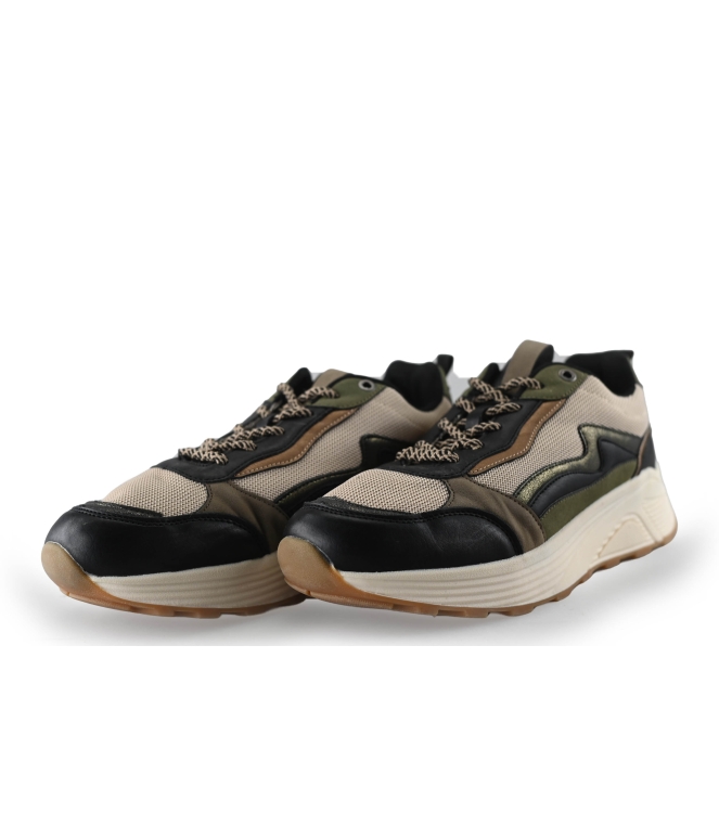 DSTRCT Sneakers