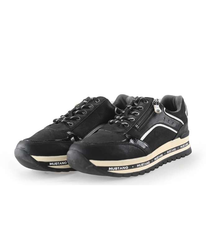 Mustang Sneakers