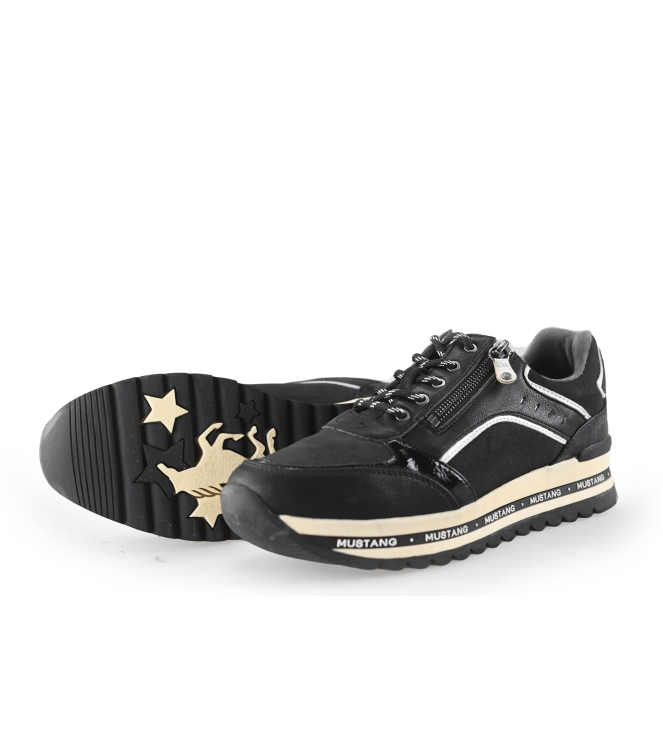 Mustang Sneakers