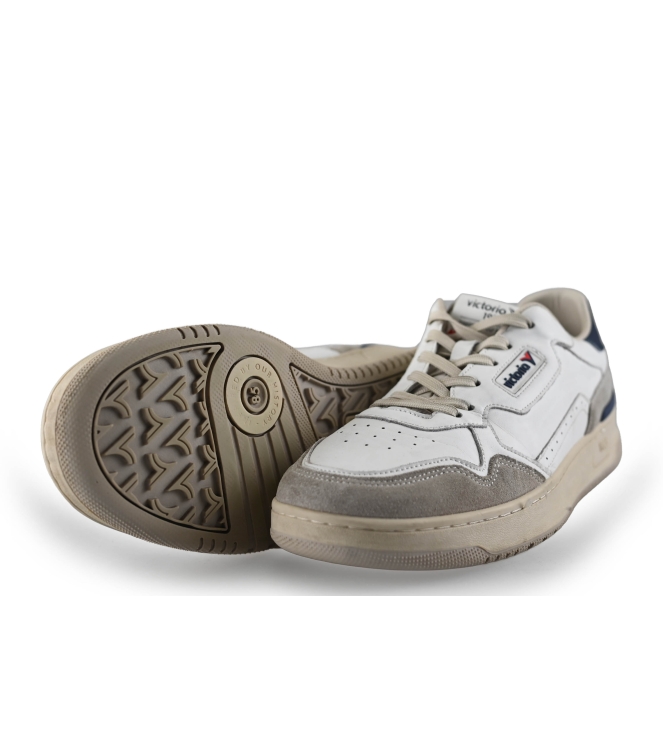 Victoria Sneakers