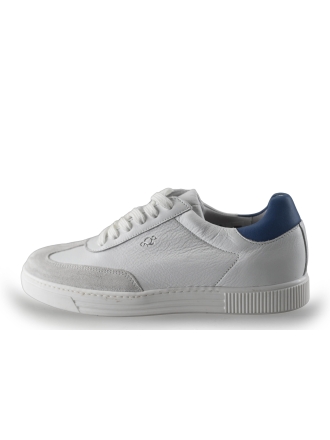 AQA Sneakers