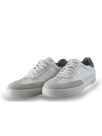 AQA Sneakers