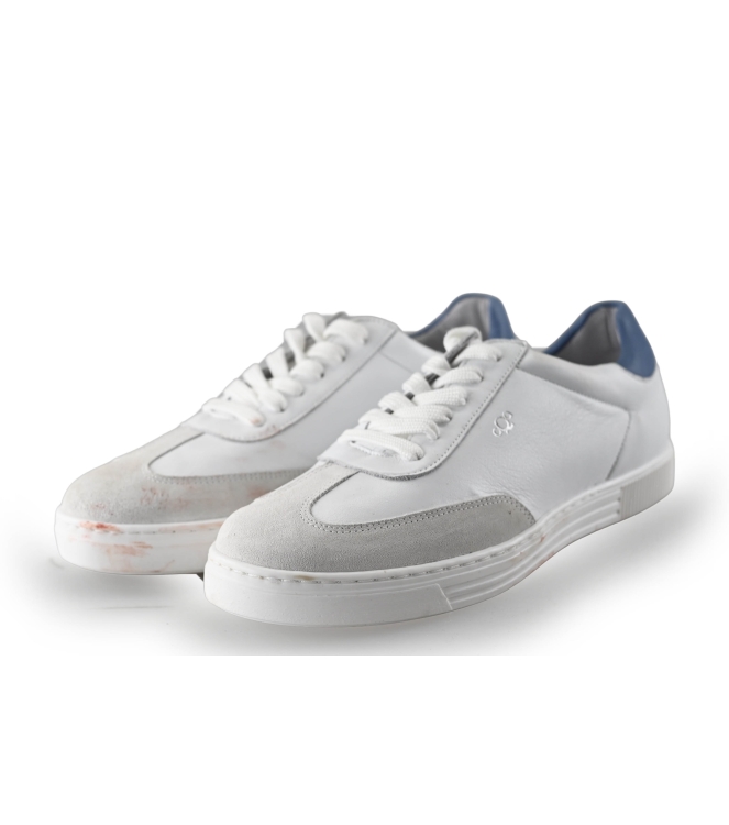 AQA Sneakers