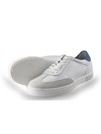 AQA Sneakers