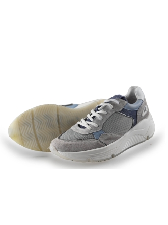 Giga Sneakers