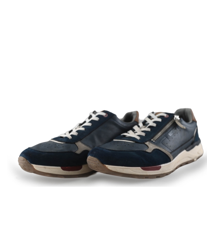 Mustang Sneakers