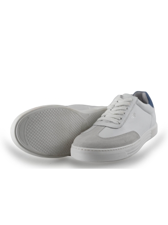AQA Sneakers