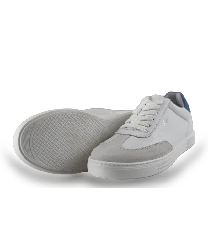 AQA Sneakers