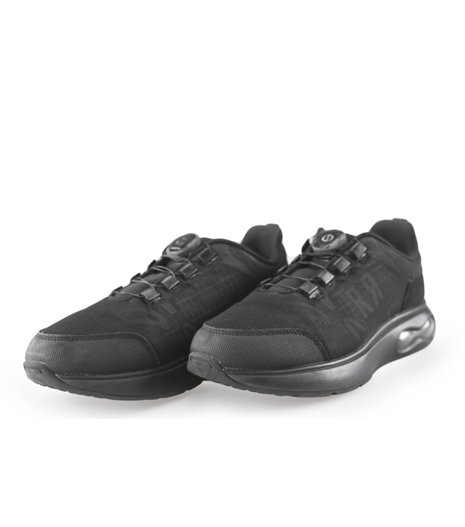 Red-Rag Sneakers
