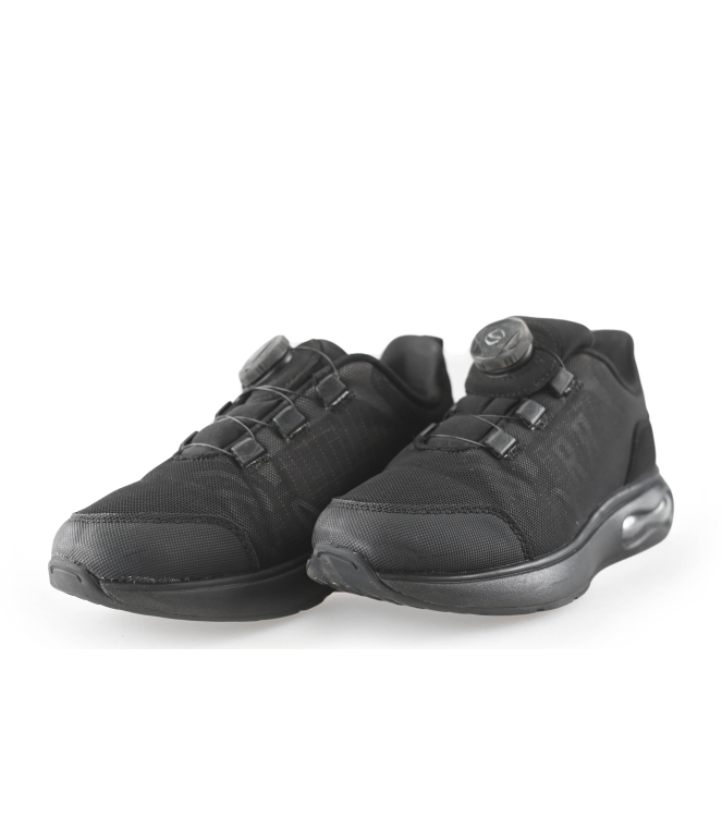 Red-Rag Sneakers