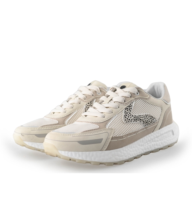 Maruti Sneakers