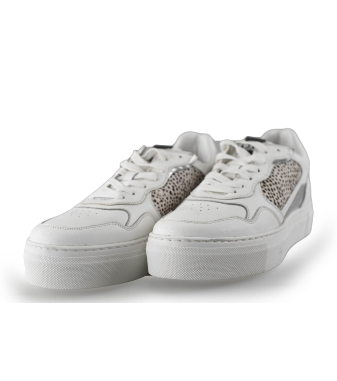Maruti Sneakers