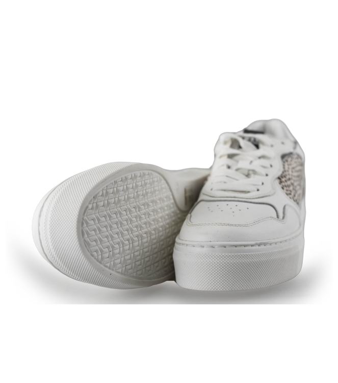 Maruti Sneakers