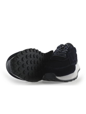 Vertice Sneakers