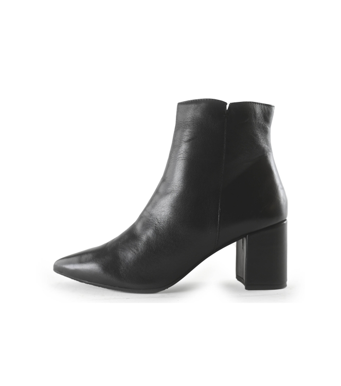 Bata Enkellaarzen