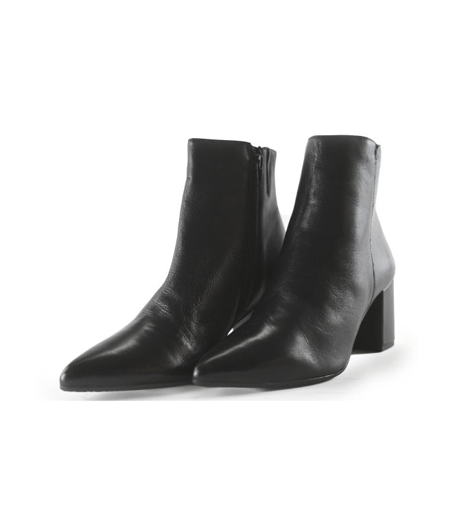 Bata Enkellaarzen