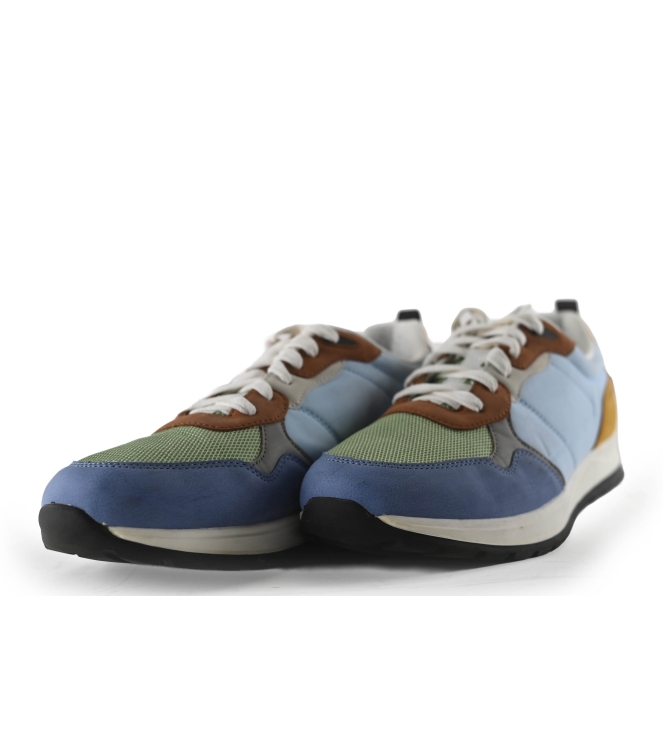 Vertice Sneakers