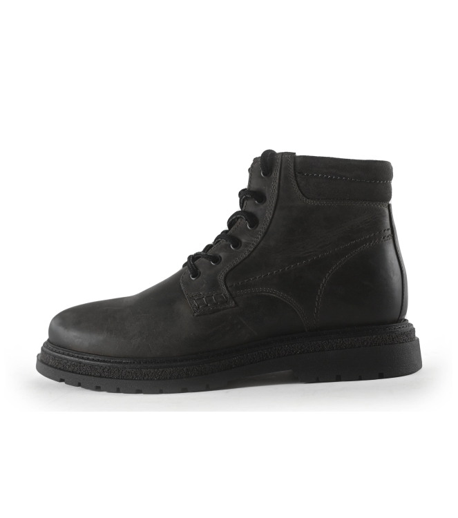 Outfielder Veterboots