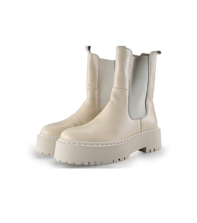 Ann Rocks Chelsea boots