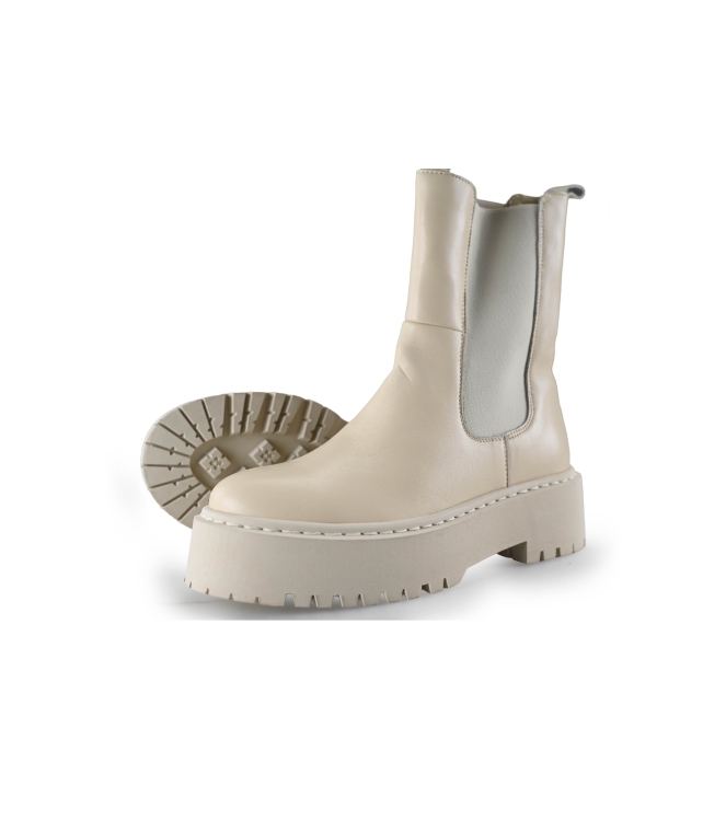 Ann Rocks Chelsea boots